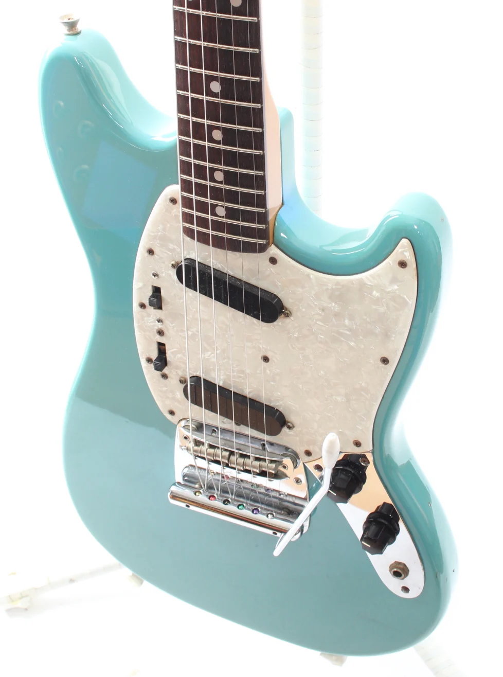 1997 Fender Mustang 65 Reissue daphne blue - Image 3