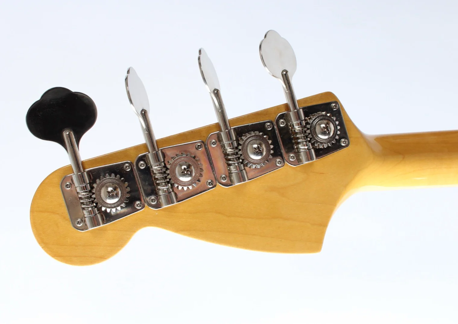 1997 Fender Mustang Bass vintage white - Image 9