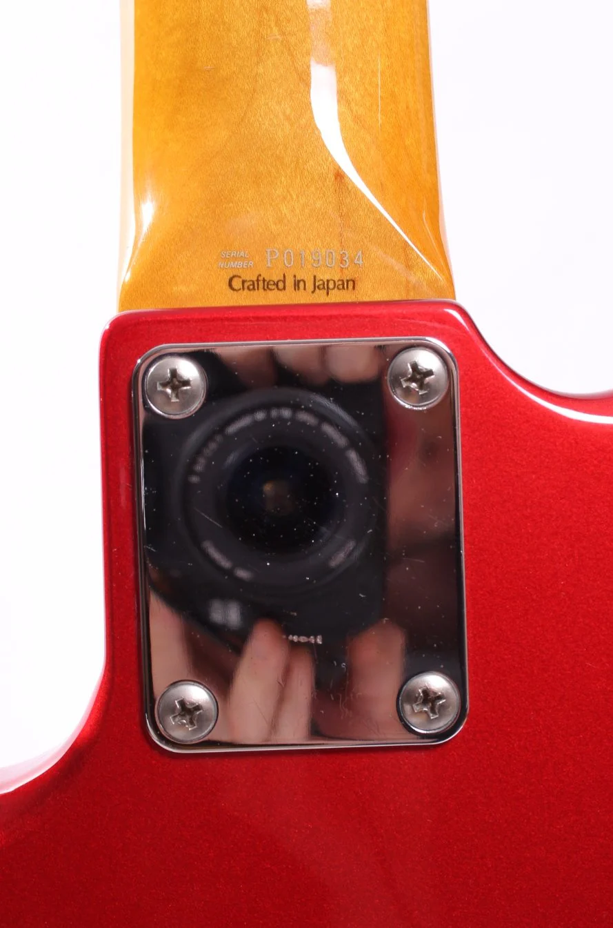 1999 Fender Jazz Bass 62 Reissue candy apple red - Image 11