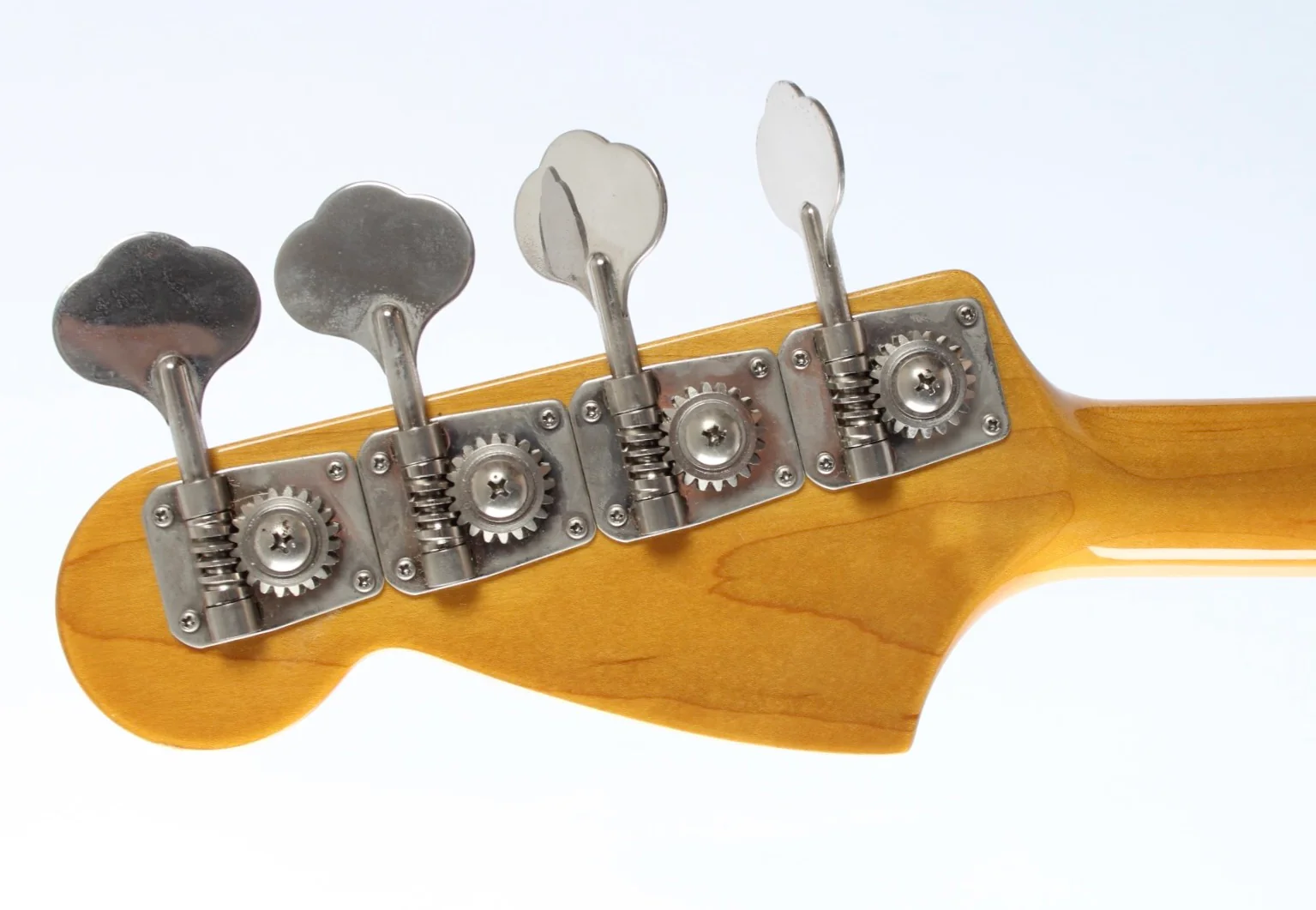 2000 Fender Mustang Bass sunburst - Image 10