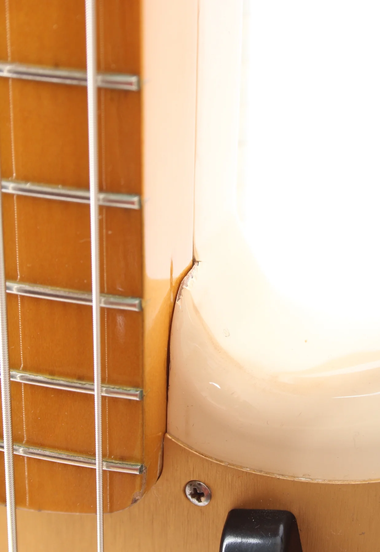 2000 Fender Precision Bass 57 Reissue vintage white - Image 12