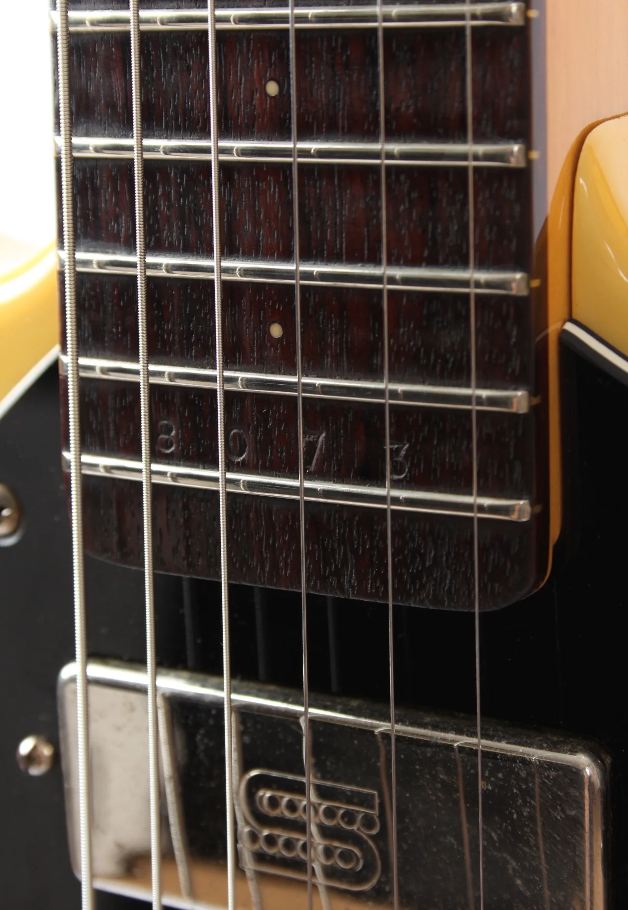 2000 Mosrite The Ventures Mark II Johnny Ramone Signature white - Image 12