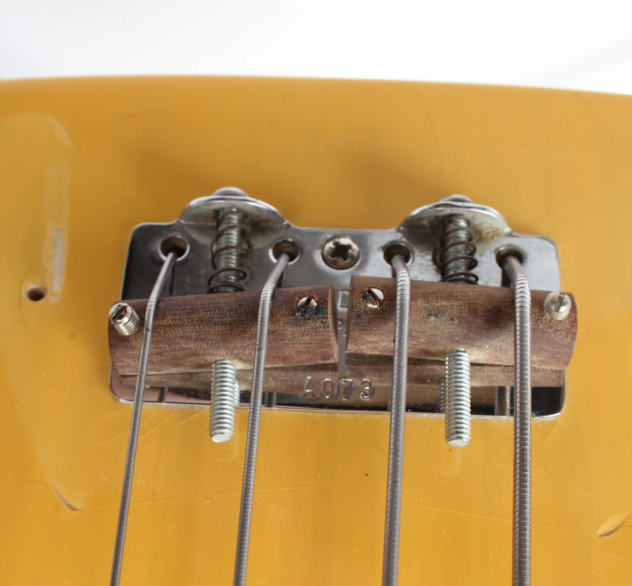 2002 Fender Custom Shop 1951 Precision Bass 50th Anniversary butterscotch blond - Image 15