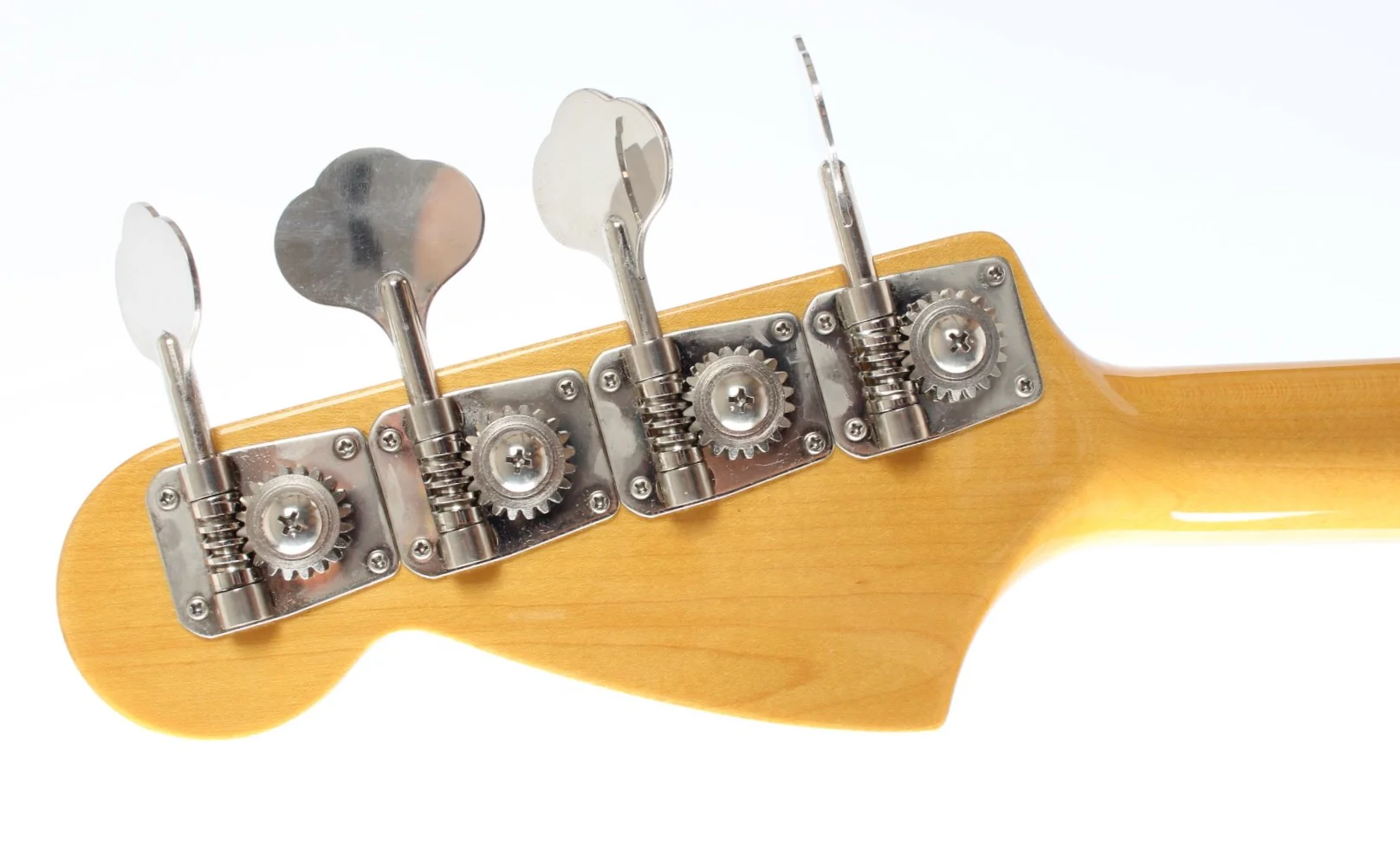 2002 Fender Mustang Bass vintage white - Image 10