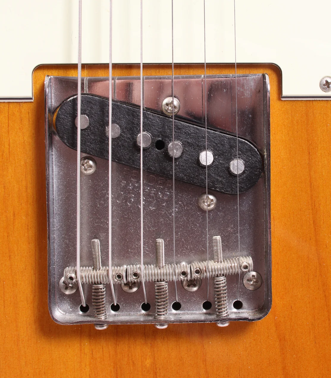 2002 Fender Telecaster Custom 62 Reissue sunburst - Image 11