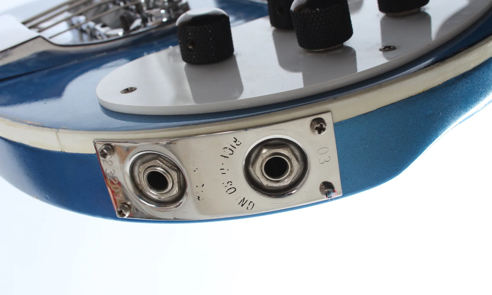 2003 Rickenbacker 4003 sykglo metallic blue - Image 11