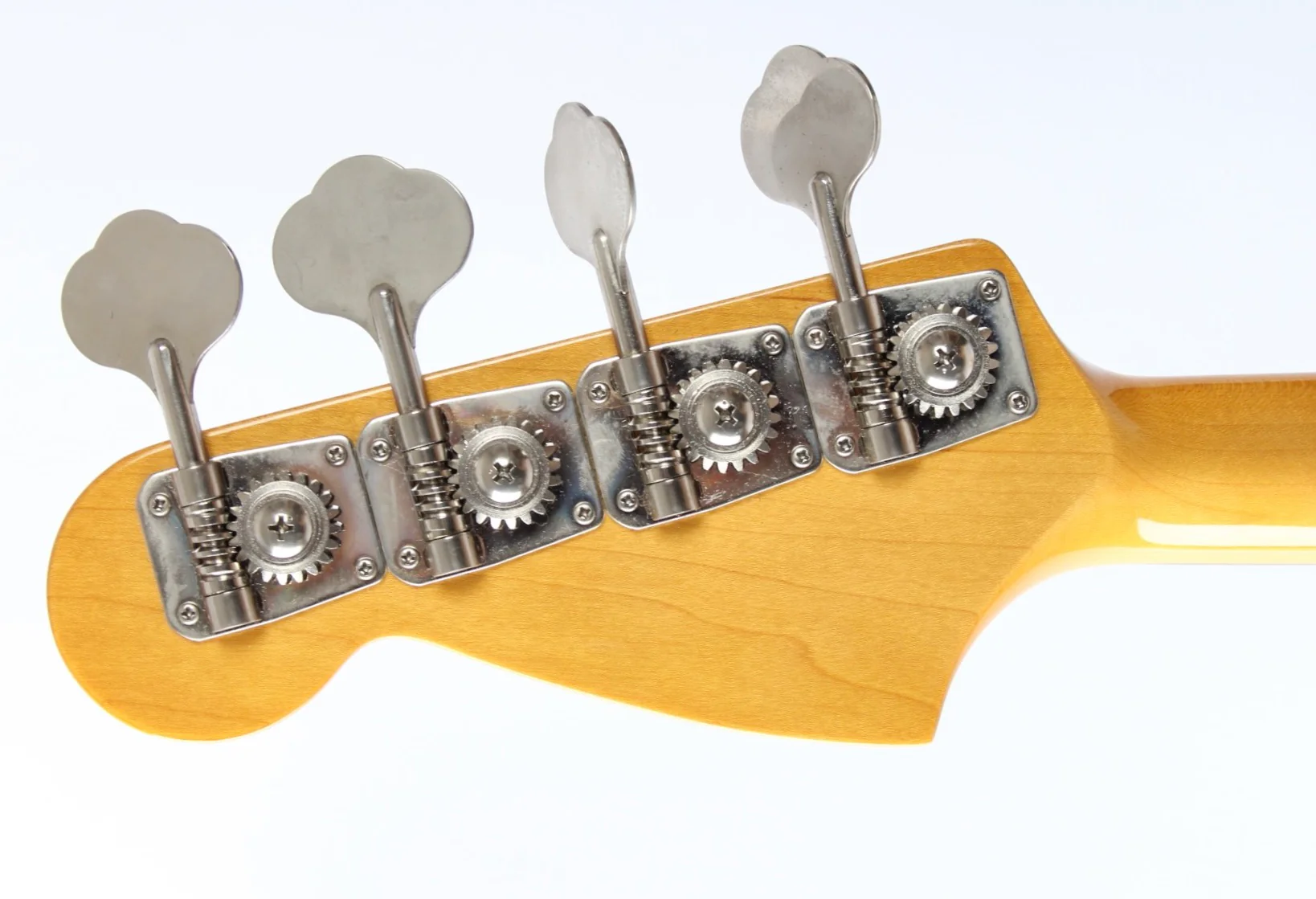 2004 Fender Mustang Bass yellow white - Image 10