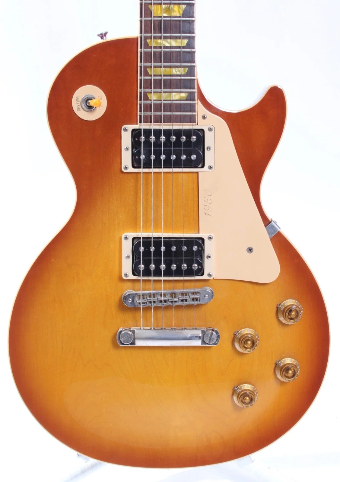 2004 Gibson Les Paul Classic honey burst - Image 2