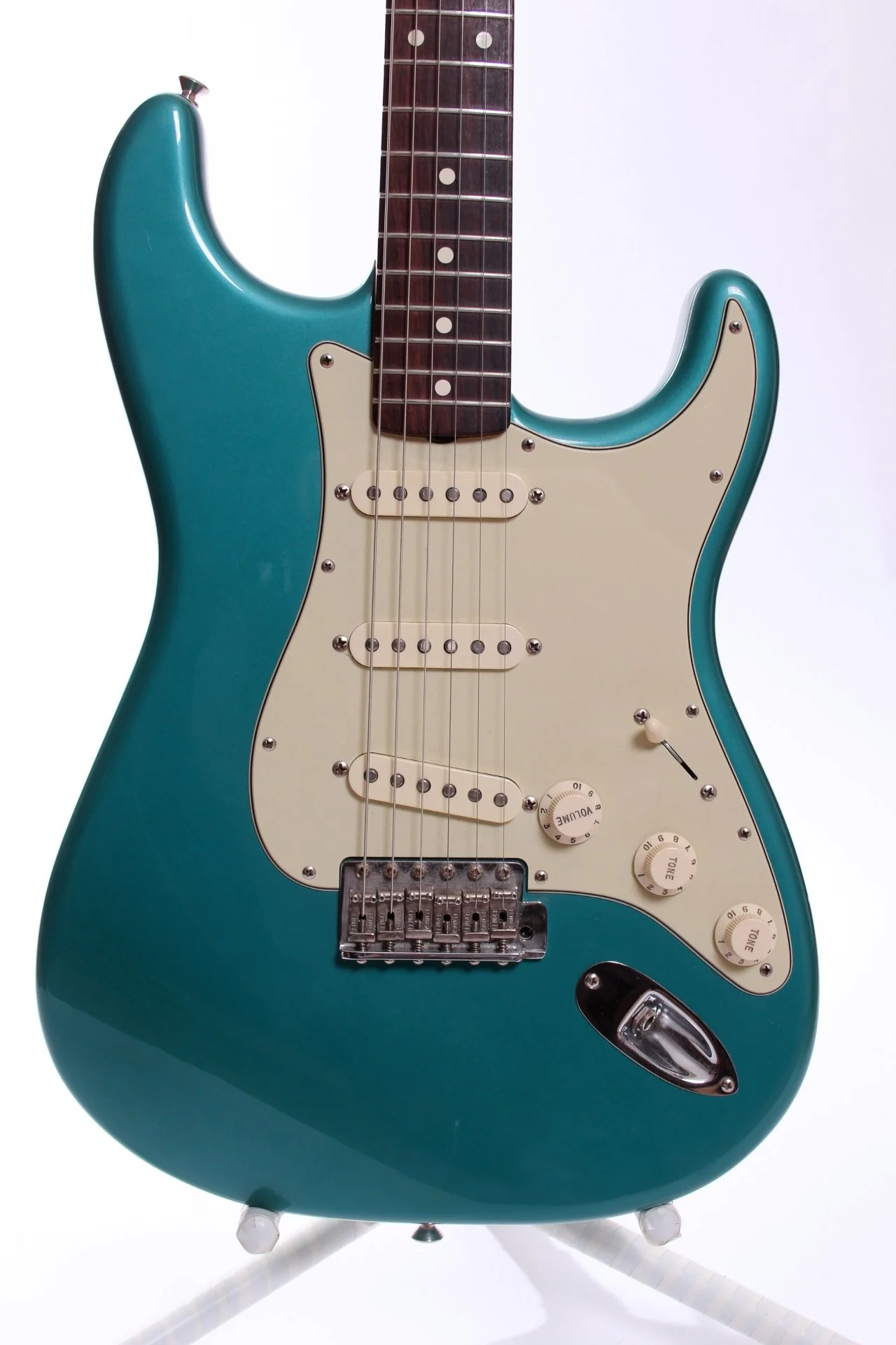 2006 Fender American Vintage '62 Reissue Stratocaster ocean turquoise metallic - Image 10