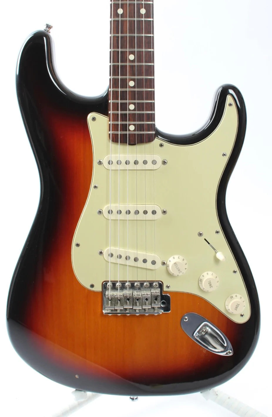 2006 Fender Stratocaster Classic 60s sunburst - Image 2