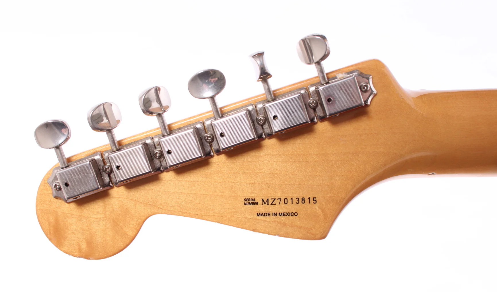 2007 Fender Stratocaster Classic Player 60s firemist gold - Image 10
