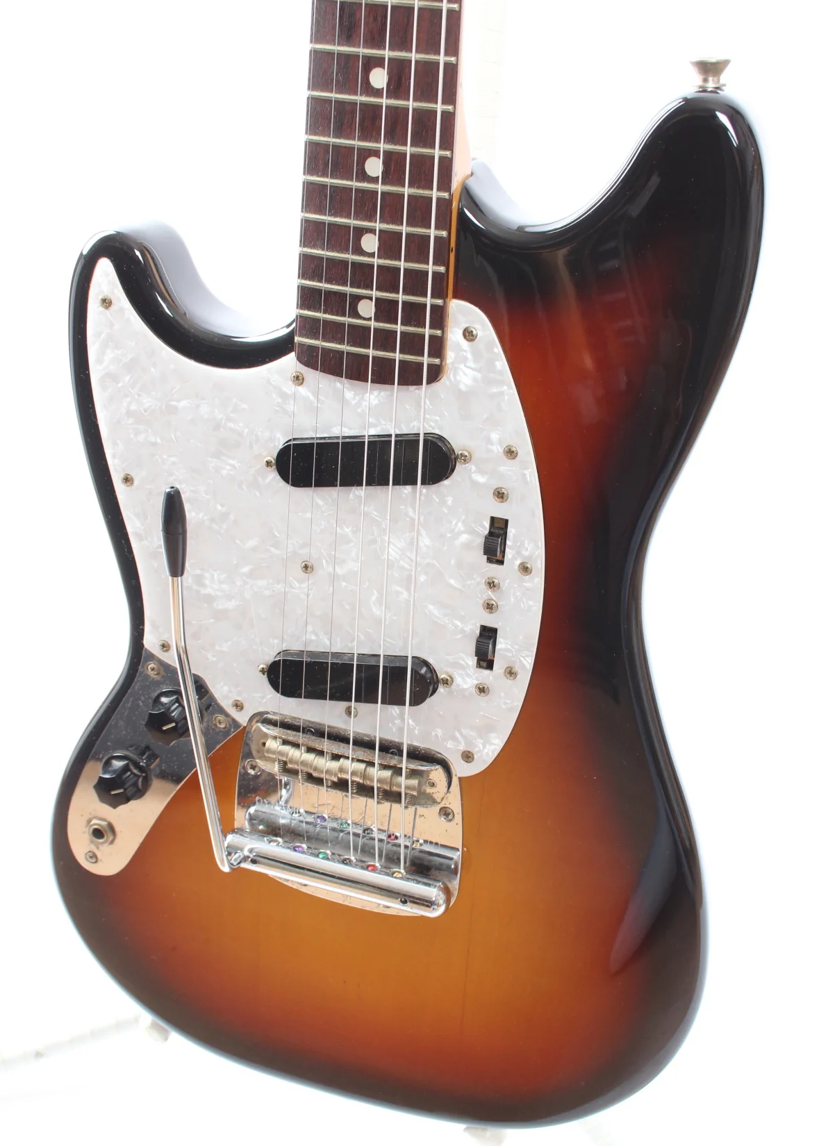 2008 Fender Mustang 69 Reissue Lefty sunburst - Image 3