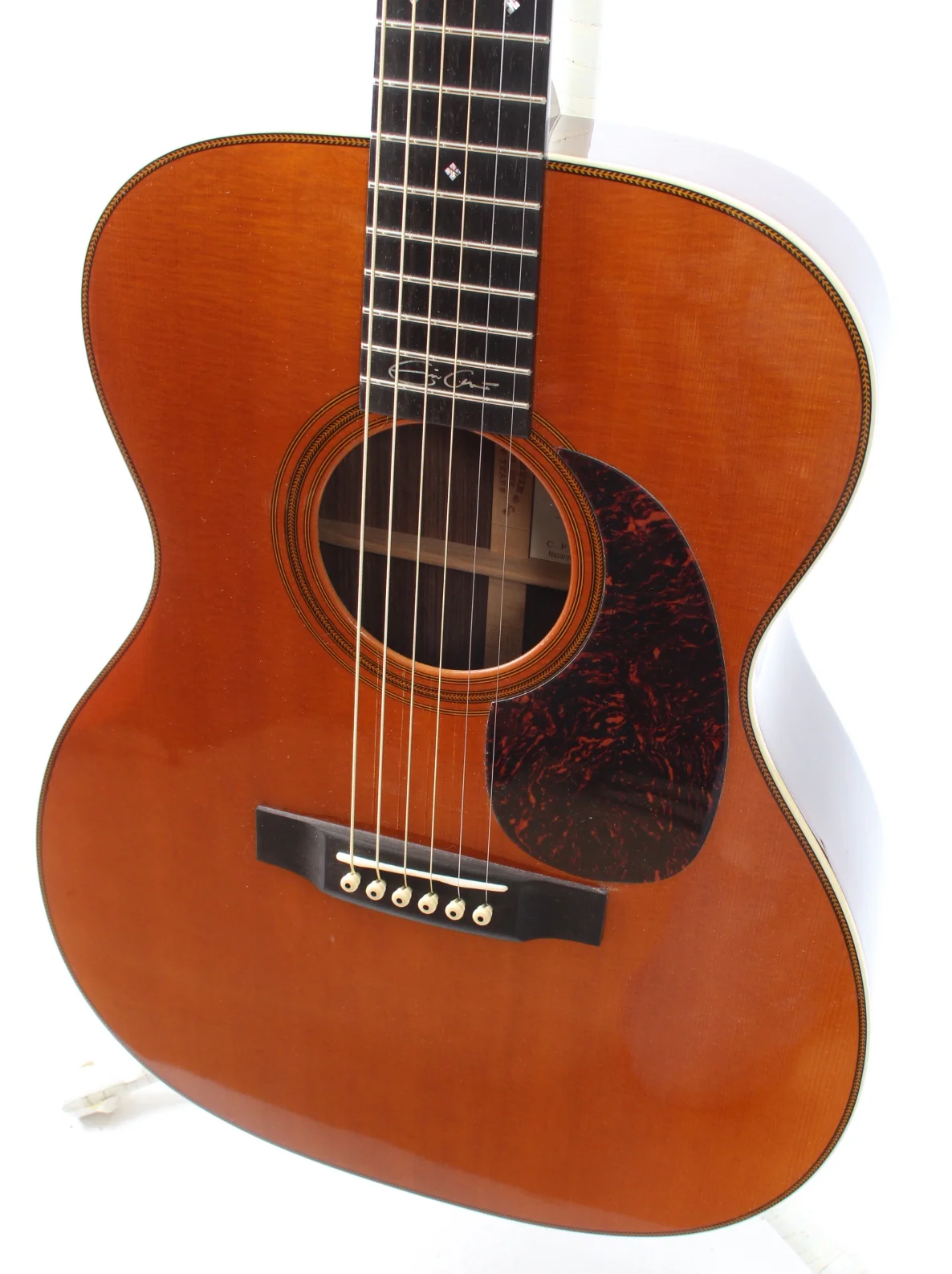 2008 Martin 000-28EC amber - Image 3