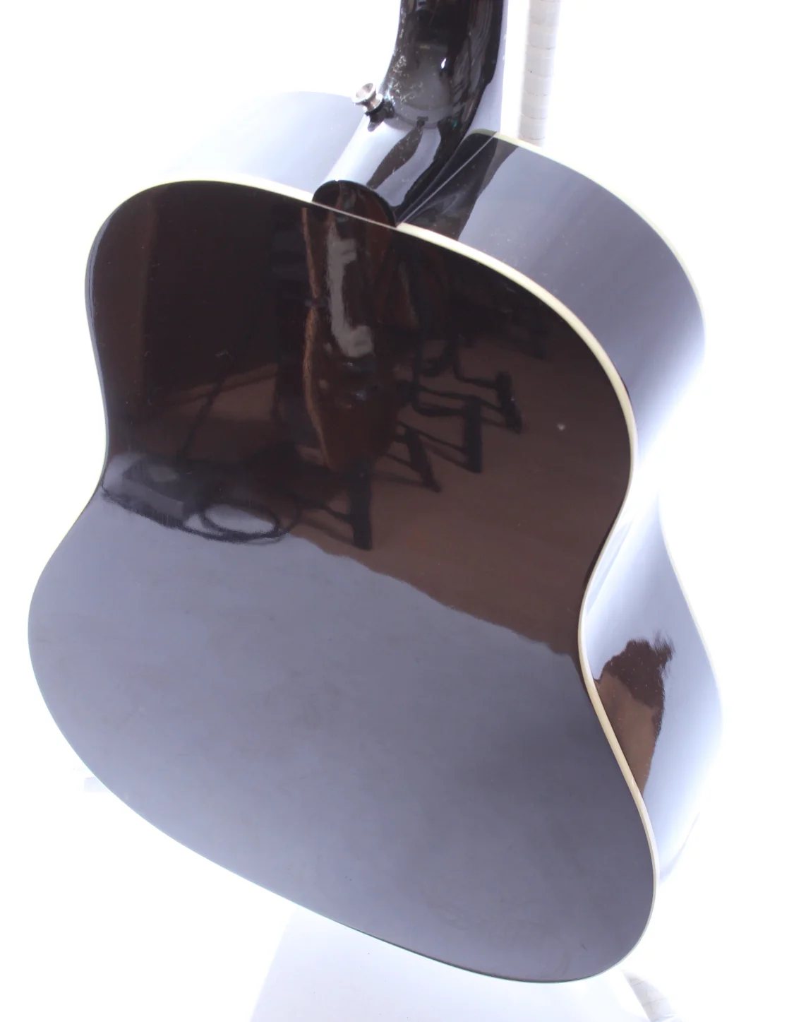 2011 Gibson J-45 Standard sunburst - Image 8