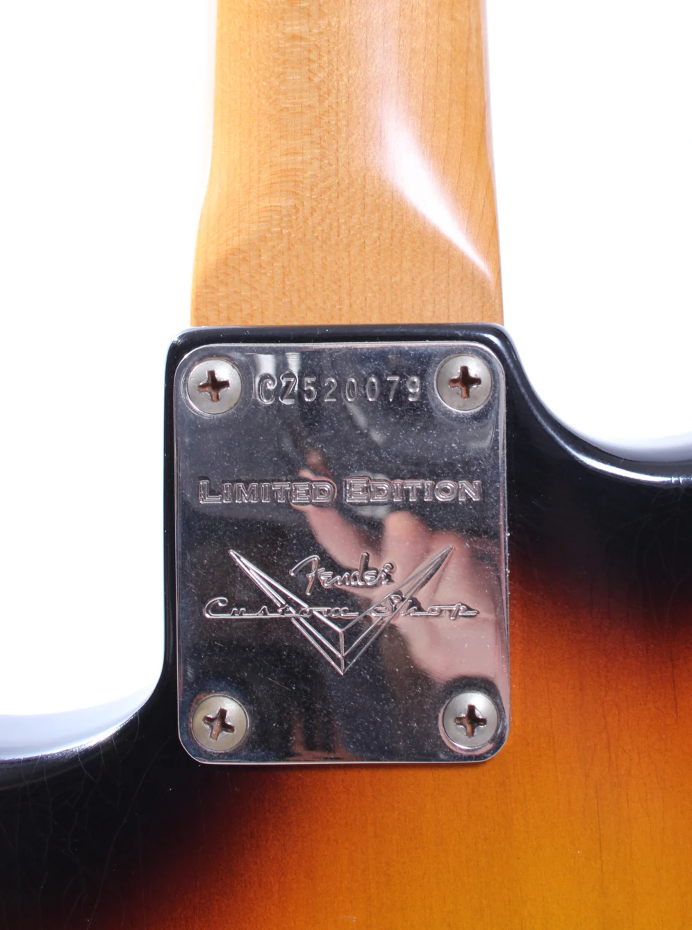 2012 Fender Custom Shop 60's Duo Tone Strat Relic sunburst - Image 11