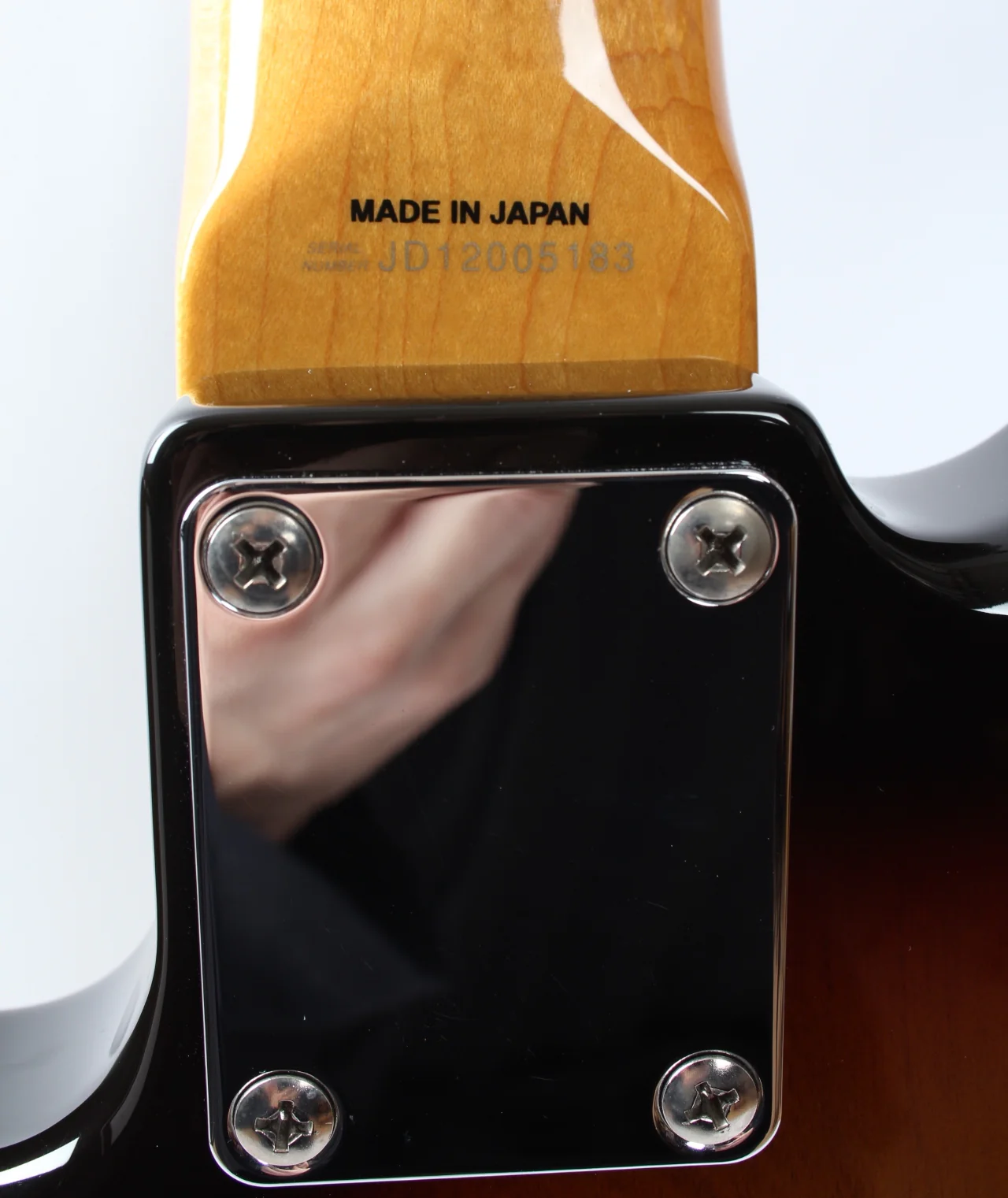 2012 Fender Jazz Bass 62 Reissue Medium Scale sunburst - Image 11