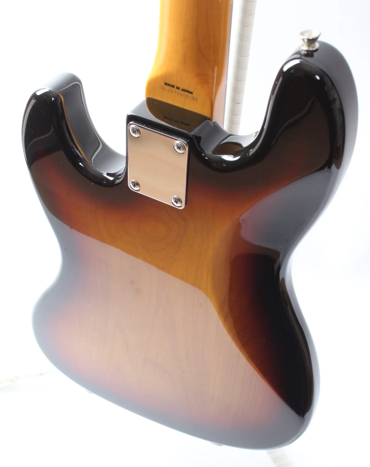 2012 Fender Jazz Bass 62 Reissue Medium Scale sunburst - Image 8