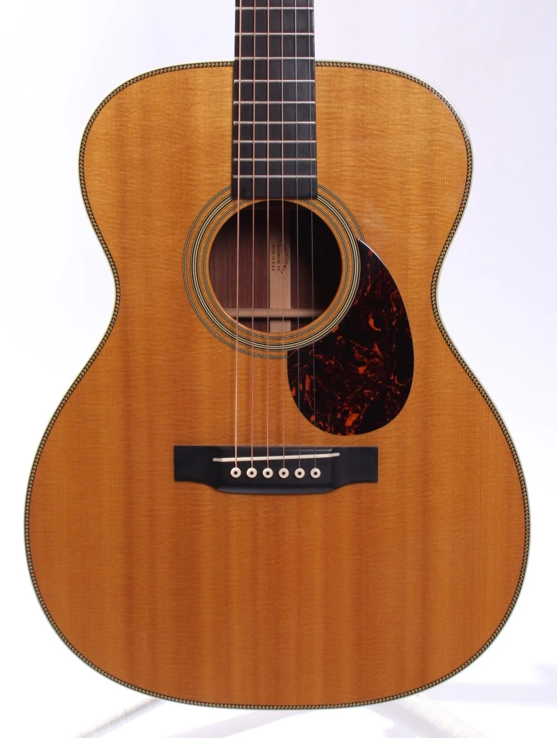 2012 Martin OM-28V natural - Image 2