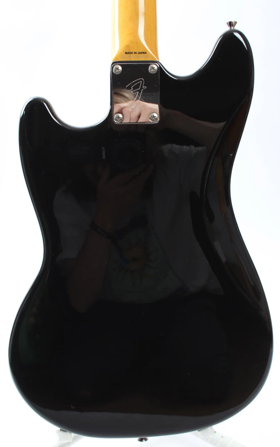 2013 Fender Mustang 69 Reissue matching headstock black - Image 7