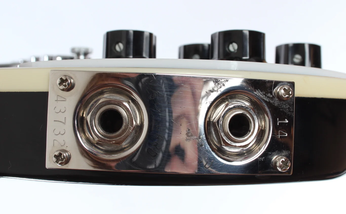 2014 Rickenbacker 4003 jetglo - Image 11