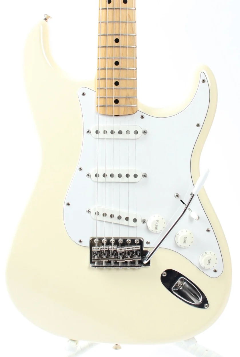 2015 Fender Stratocaster 68 Reissue w/upgrades vintage white - Image 2