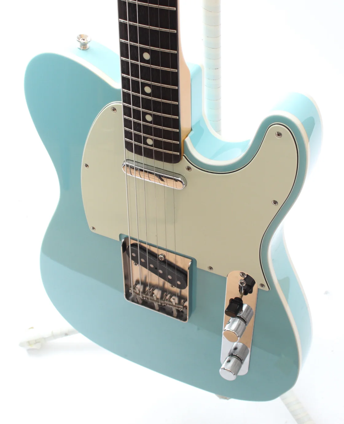 2019 Fender Custom Telecaster Traditional 60s daphne blue - Image 3
