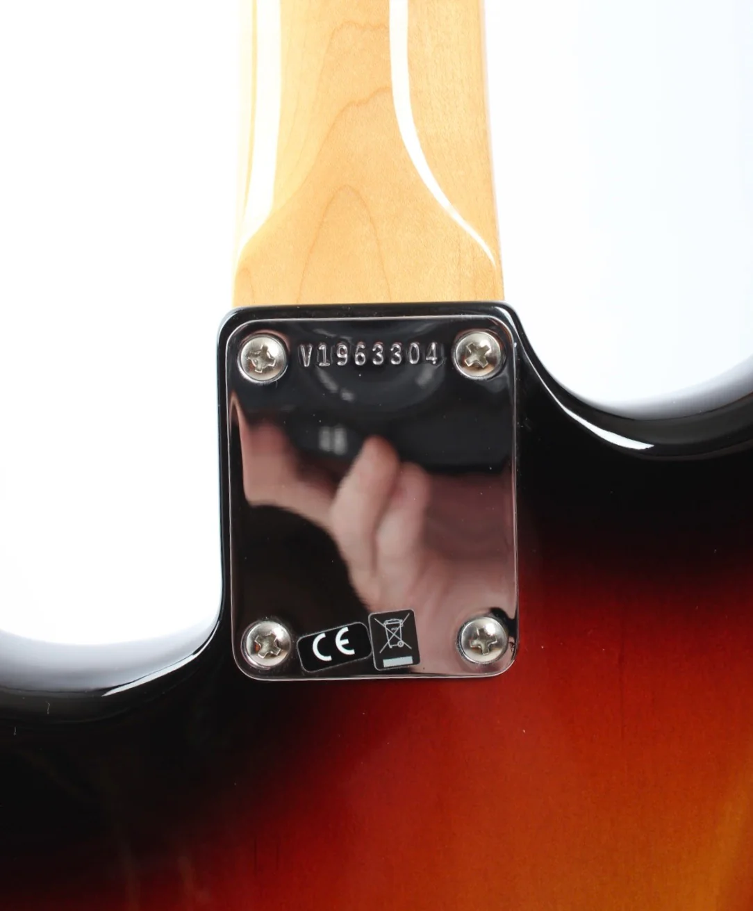 2019 Fender Stratocaster American Original 60s sunburst - Image 9