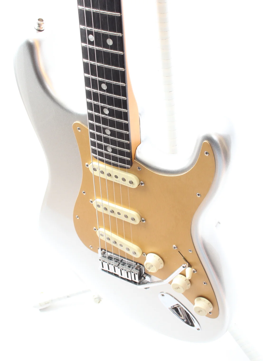 2022 Fender Stratocaster American Ultra LTD quicksilver - Image 3