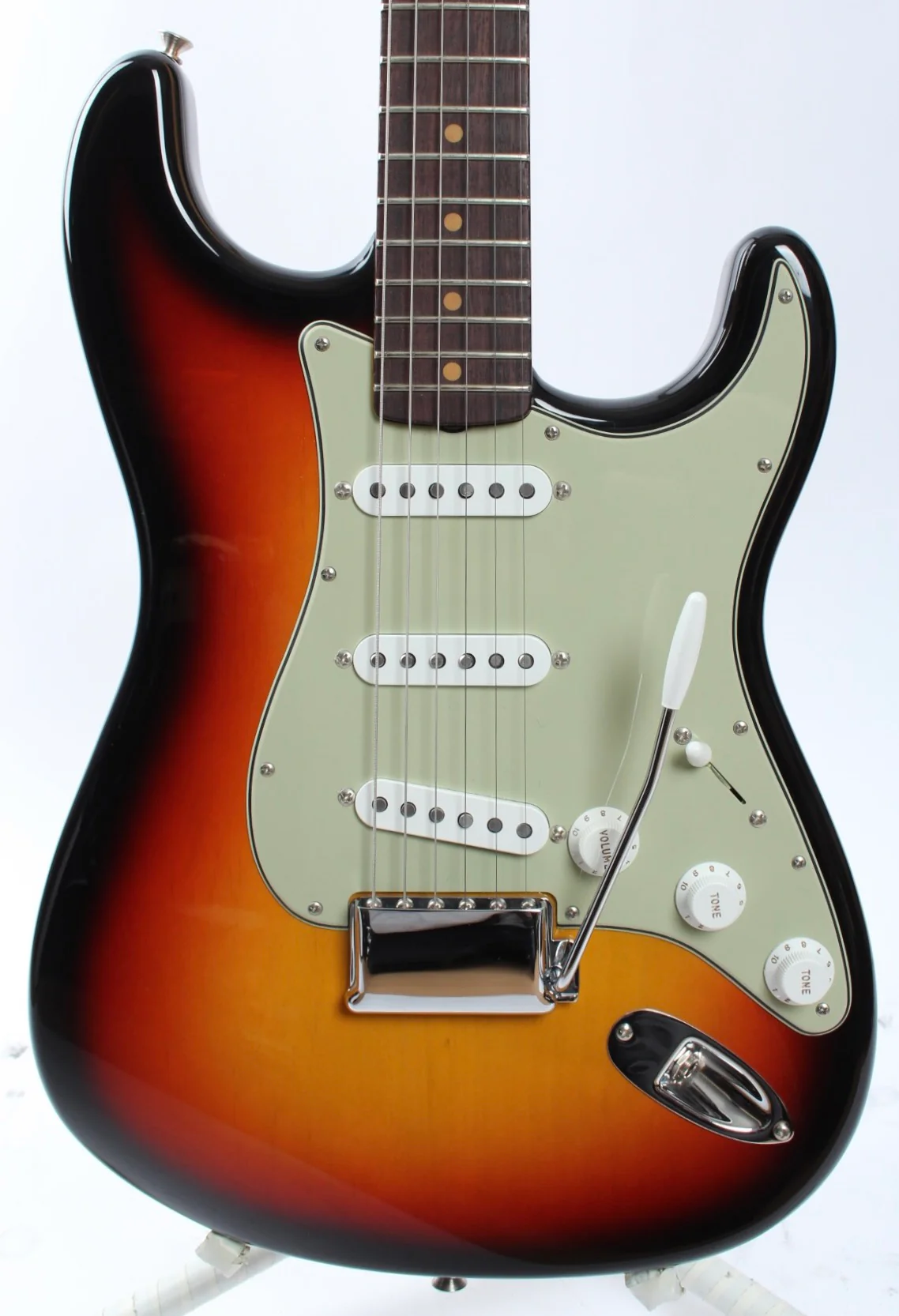 2023 Fender Custom Shop 60 Strat NOS sunburst - Image 2