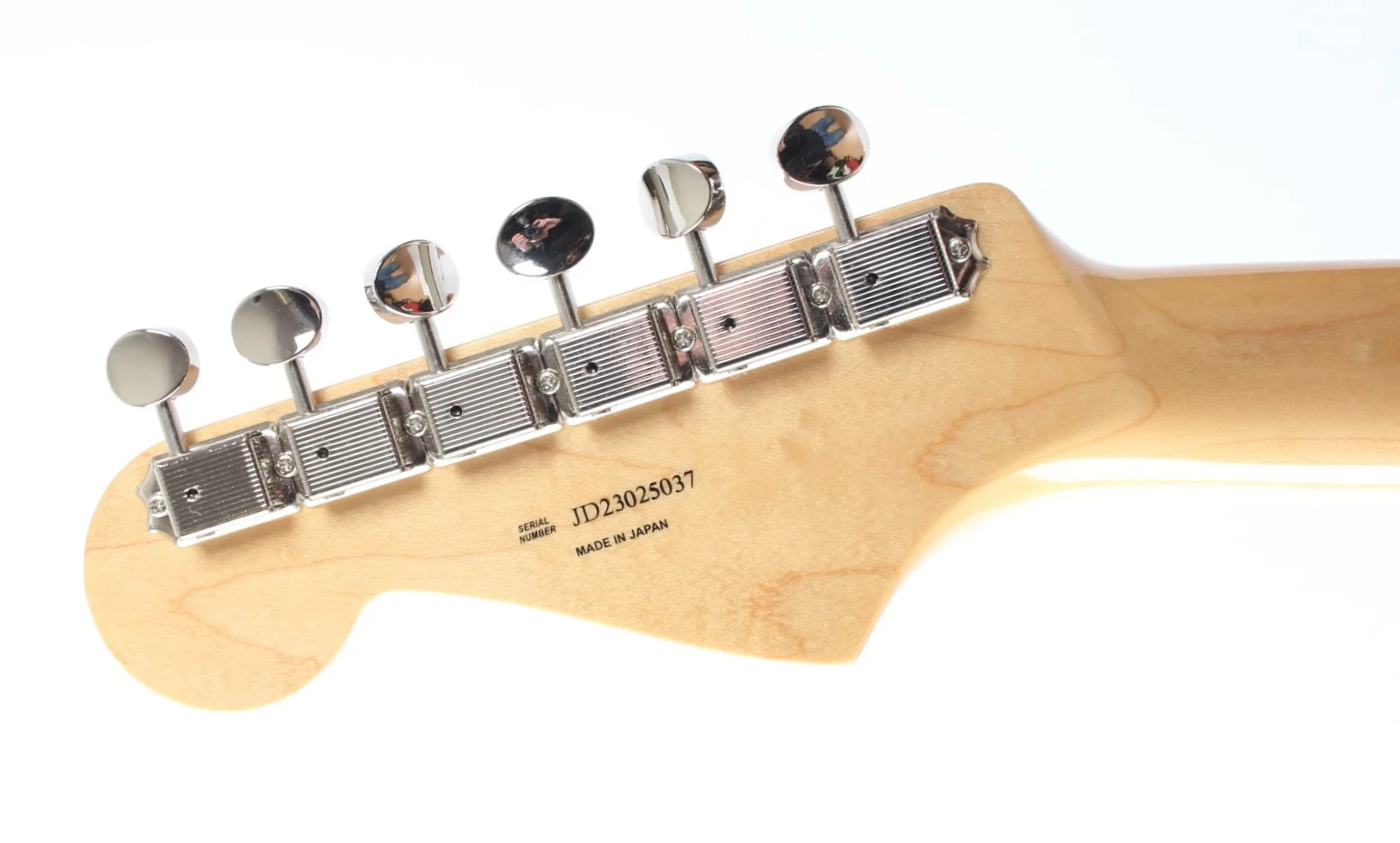 2023 Fender Stratocaster Traditional 60s II black matching headstock - Image 10