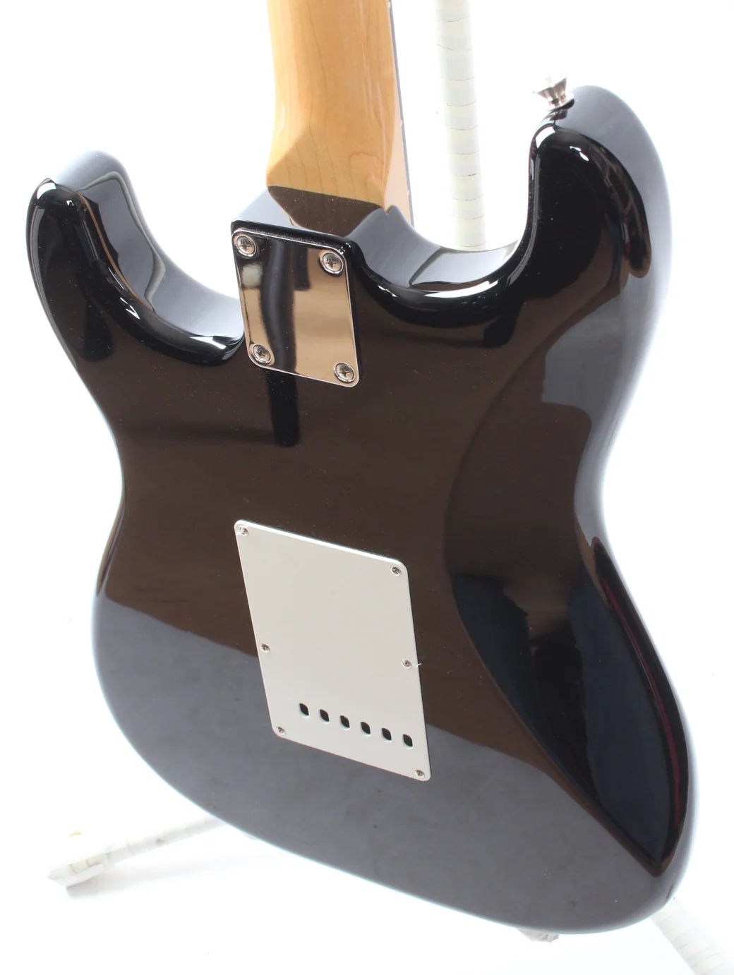2023 Fender Stratocaster Traditional 60s II black matching headstock - Image 8
